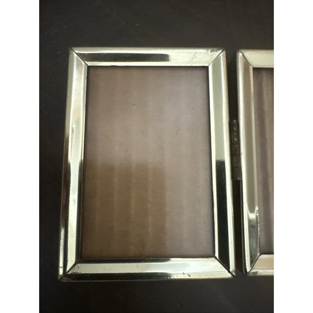 Picture Frame Vintage Double(2) Capacity Folding Brass Free Standing 2x3 847
